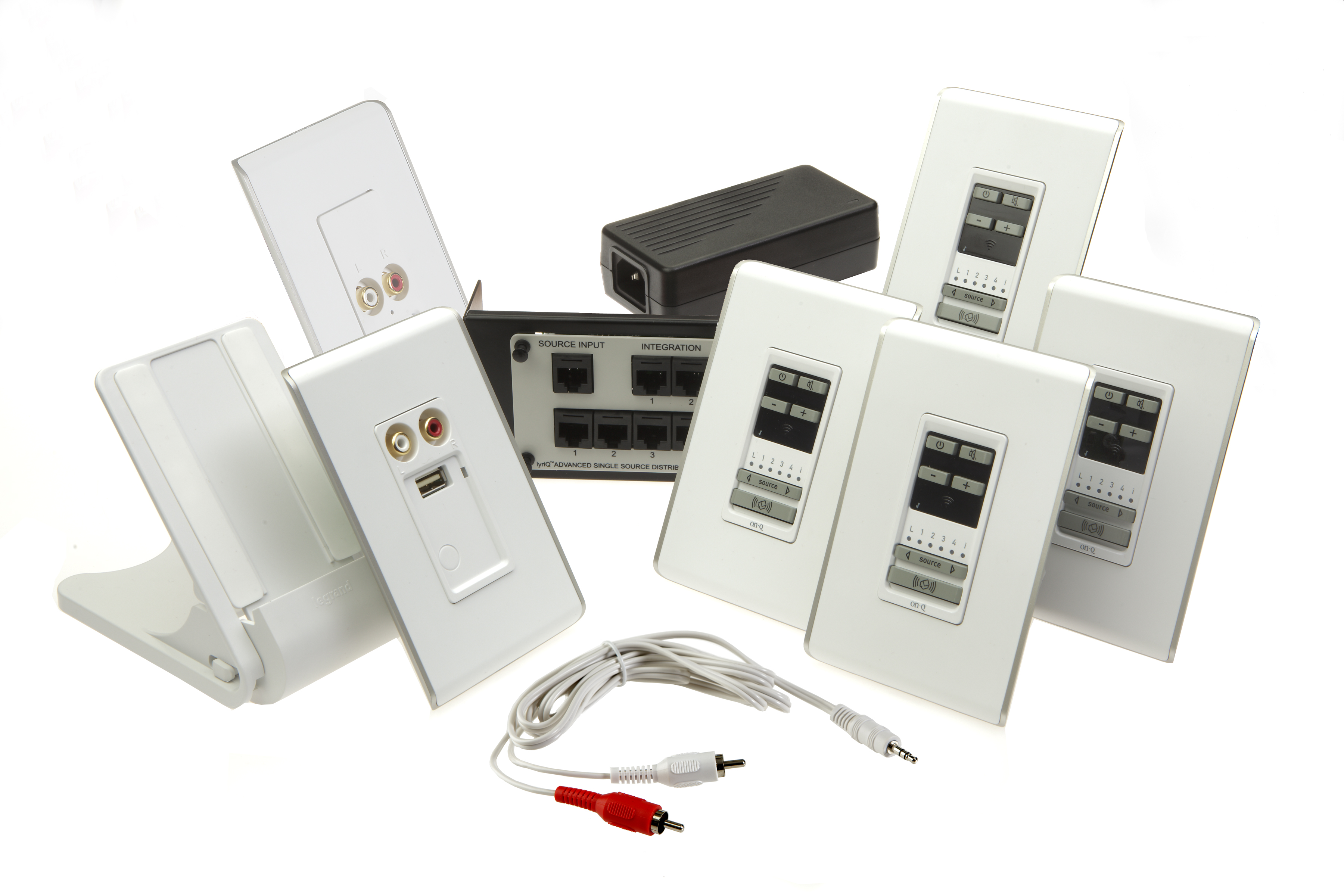 Product image for On-Q AU5714-WH 4-Zone White Studio Design Audio System Charger and Play Kit